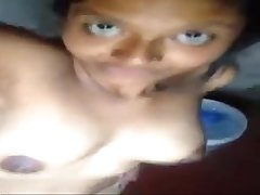 desi young girl feeling horny