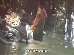 Bhabi bath in canal Desisexpics.eu