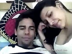 Desi indian girl knows how to suck - cam-sluts.com